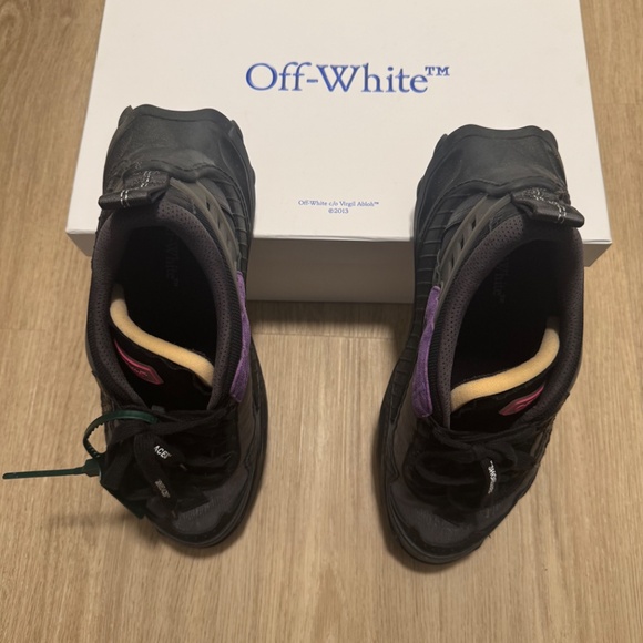 For Sale: OFF-WHITE Odsy-1000 Black Grey Fuchsia size 45/12 - $150 - Picture 4 of 4